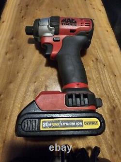 Mac Tools 1/4 Hex Drive Brushless Impact Driver MCF886 With Battery & Charger