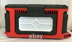Milwaukee 2357-20 M18 REDLITHIUM PACKOUT Light Integrated Battery Charger