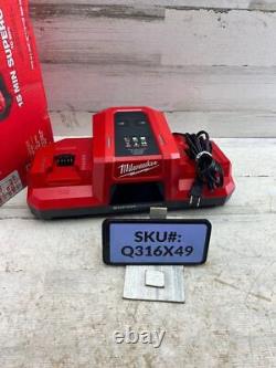 Milwaukee M18 18V Dual Bay Simultaneous Super Battery Charger Q316X49
