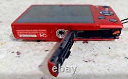 RED Canon PowerShot ELPH 130 IS 16.0MP Wifi + Charger & 4 Battery and 4Gb memory