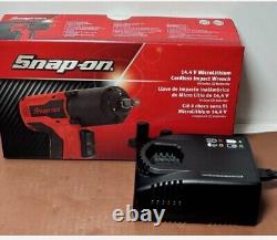 Snap-On CT861 Red Cordless 3/8 Impact Wrench With Battery And Charger