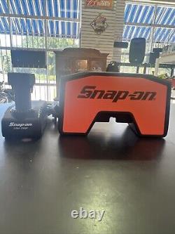 Snap On CTBTS8610 14.4V Bluetooth Speaker WithBattery And Charger