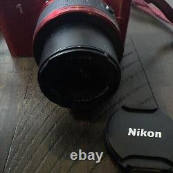 Appareil photo numérique Nikon 1 J1 ROUGE- Chargeur de batterie et manuels d'utilisation avec sangle- Testé