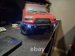 Élément associé RC Enduro Trailrunner RTR avec carrosserie rouge / batterie / chargeur