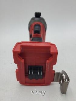 Milwaukee 2760-20 M18 Surge 1/4 Hex Hydraulic Driver + Batterie 2AH + Chargeur