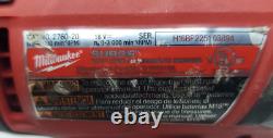 Milwaukee 2760-20 M18 Surge 1/4 Hex Hydraulic Driver + Batterie 2AH + Chargeur