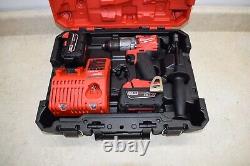 Milwaukee 2804-22 M18 FUEL Perceuse à percussion sans balais 1/2 po avec ensemble de batteries 2 (5AH)