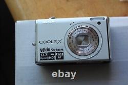 Nikon COOLPIX S640 Appareil photo numérique 12.2MP & Batterie TESTÉ FONCTIONNE Pas de chargeur