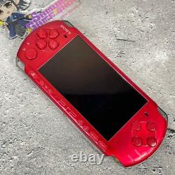 PSP 3000 SONY Console de jeu portable PlayStation Portable Chargeur Batterie Aléatoire 4 Jeux + Mémoire