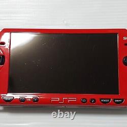 SONY PSP 2000 Console Limited Edition Guillen's Ambition avec chargeur de batterie et carte mémoire